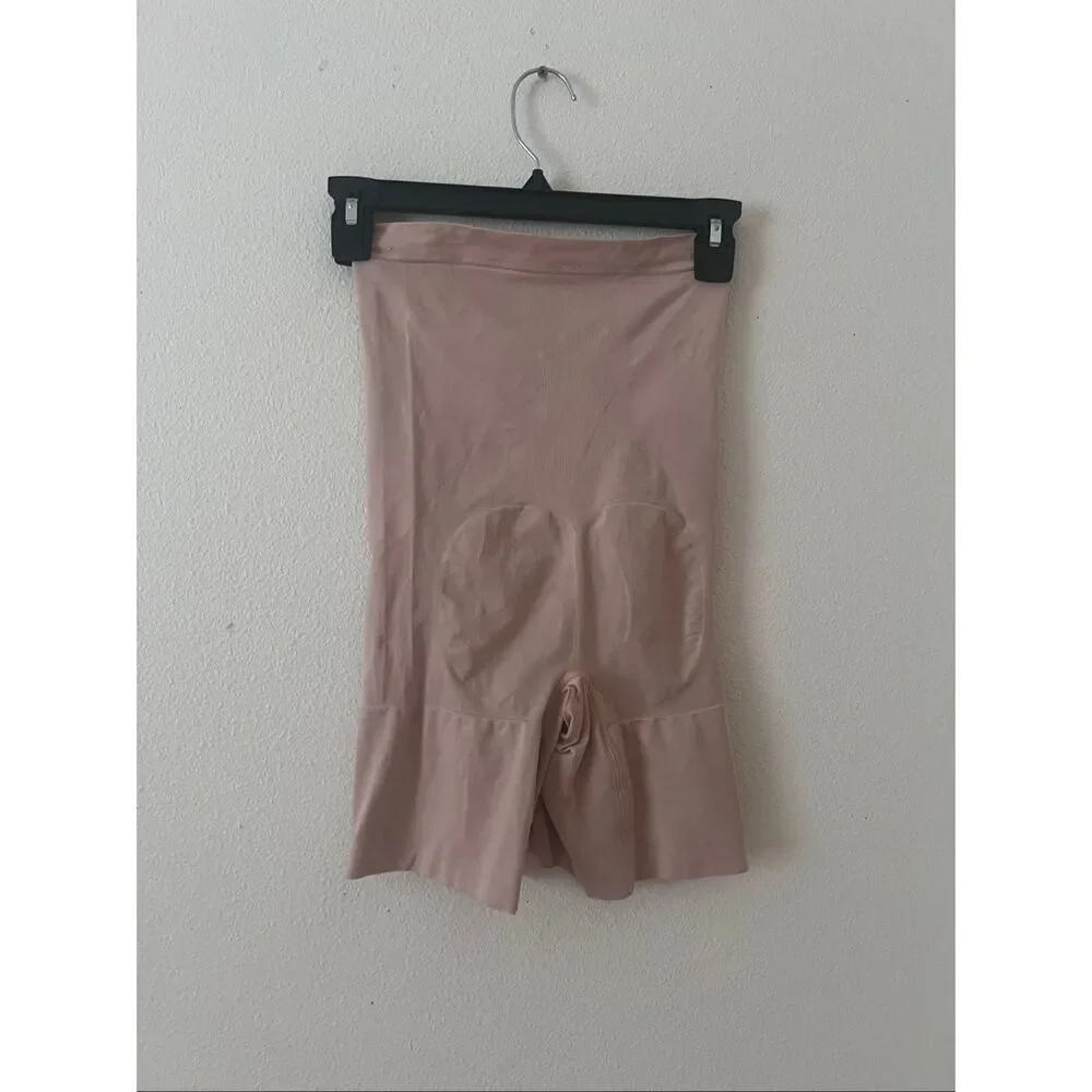 Spanx Size M/M woman's Shape wear Tummy control panties shorts Color nude